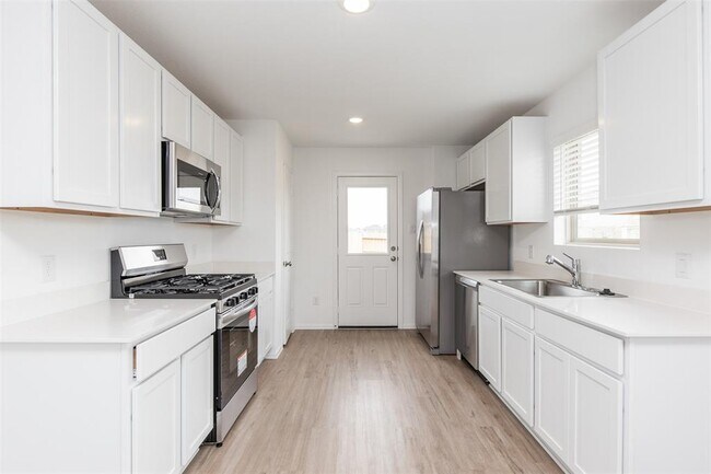 Building Photo - 7347 Greenbriar Cayon Ln