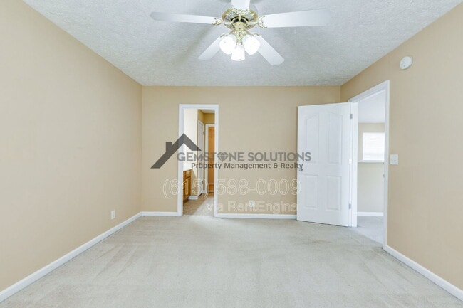 Building Photo - 1418 Owasa Trail