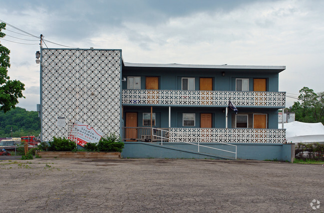 Building Photo - 4307 Kellogg Ave