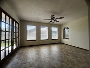 Building Photo - 3211 Alice Ave