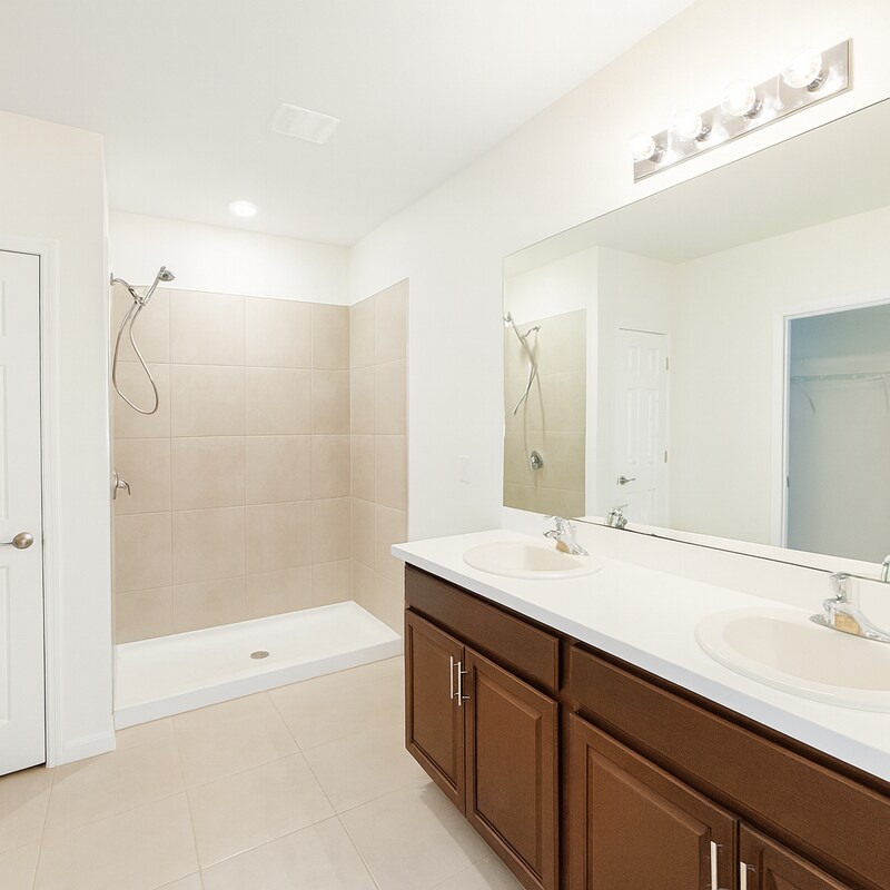 Building Photo - 211 NE 20th St