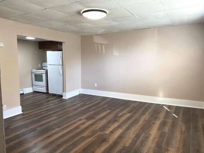 Building Photo - 27 Patterson St