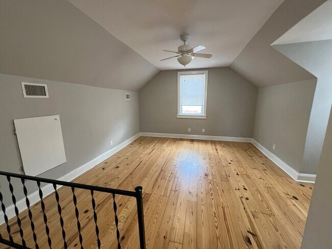 Building Photo - 2801 Lascassas Pike