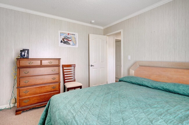 Building Photo - 4730 Almar Dr