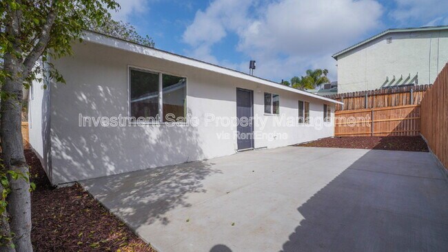 Building Photo - 4275 College Ave