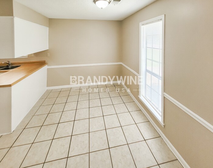 Building Photo - 4087 Friendly Way