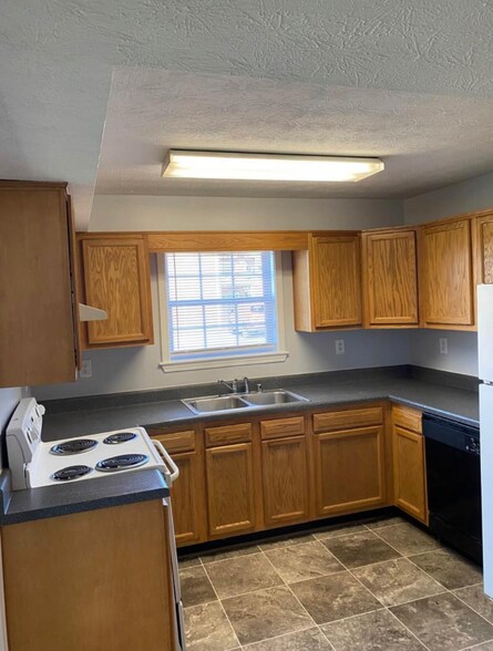 Building Photo - 106 Kenilworth Ct