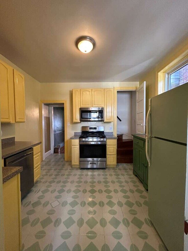 Building Photo - 4747 Sansom St