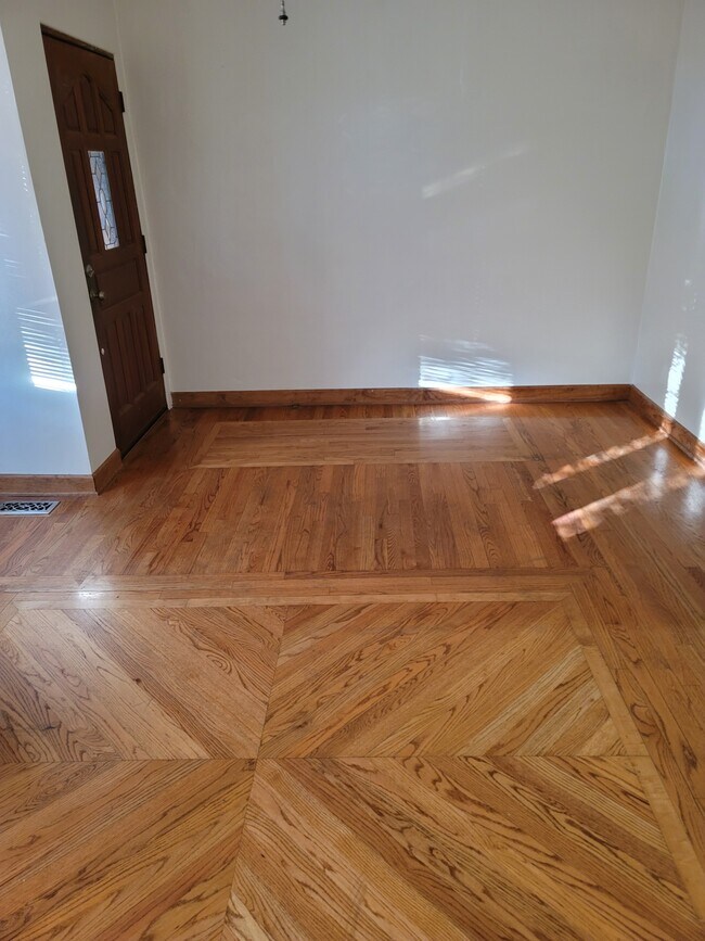 Building Photo - 6616 Pennsylvania Ave