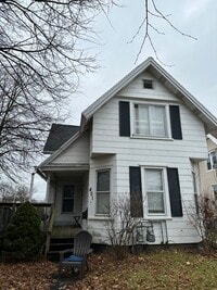 Building Photo - Dewitt St