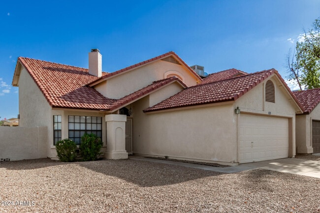 Building Photo - 4453 E Wildwood Dr