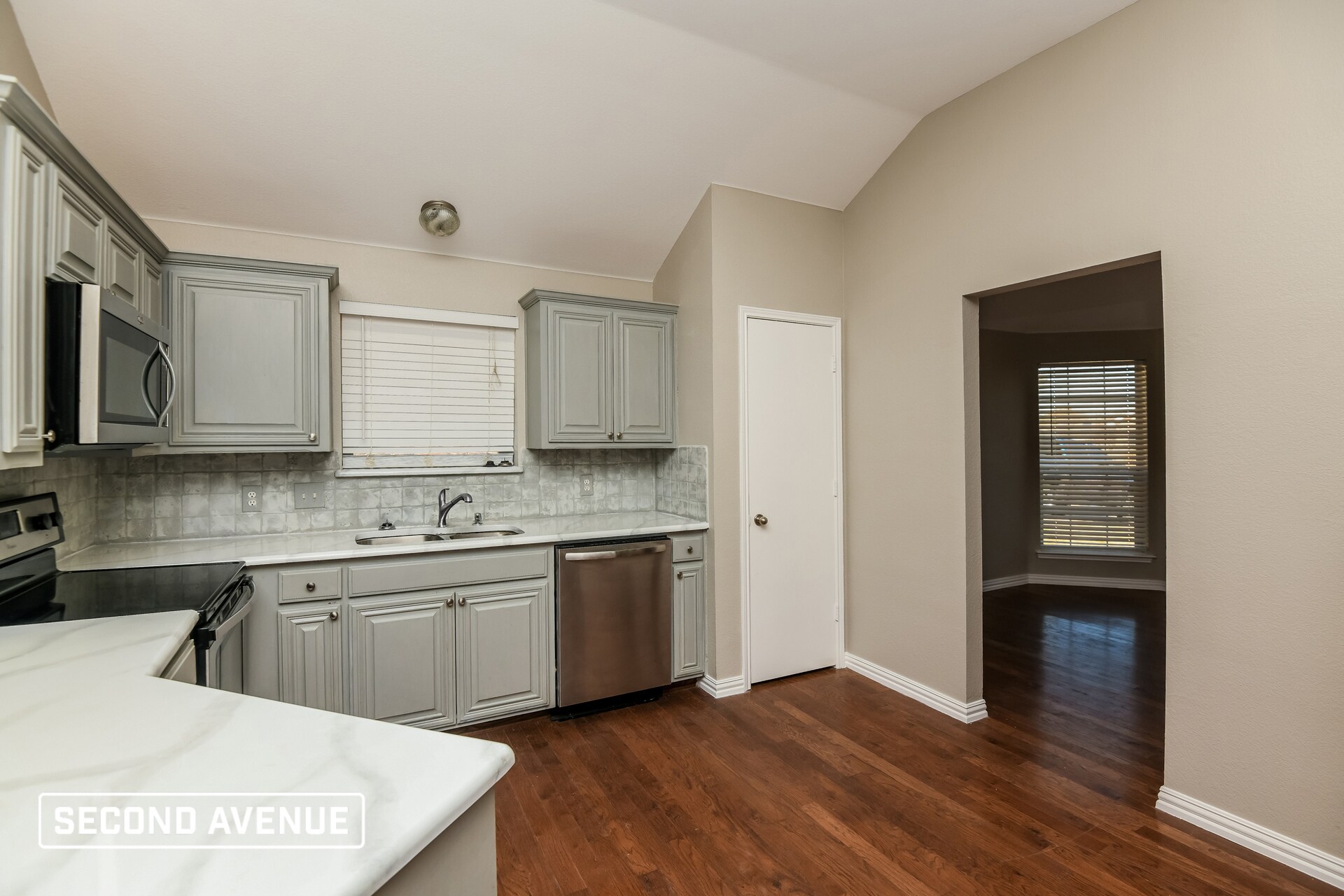 Building Photo - 1304 Sierra Blanca Dr