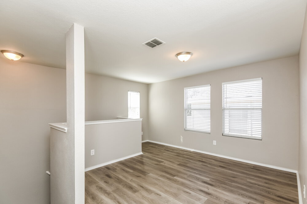 Building Photo - 6605 Meadow Way Ln