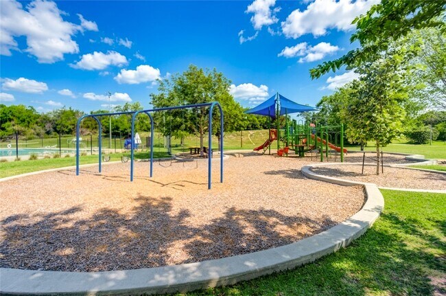Building Photo - 14403 Daly Dr