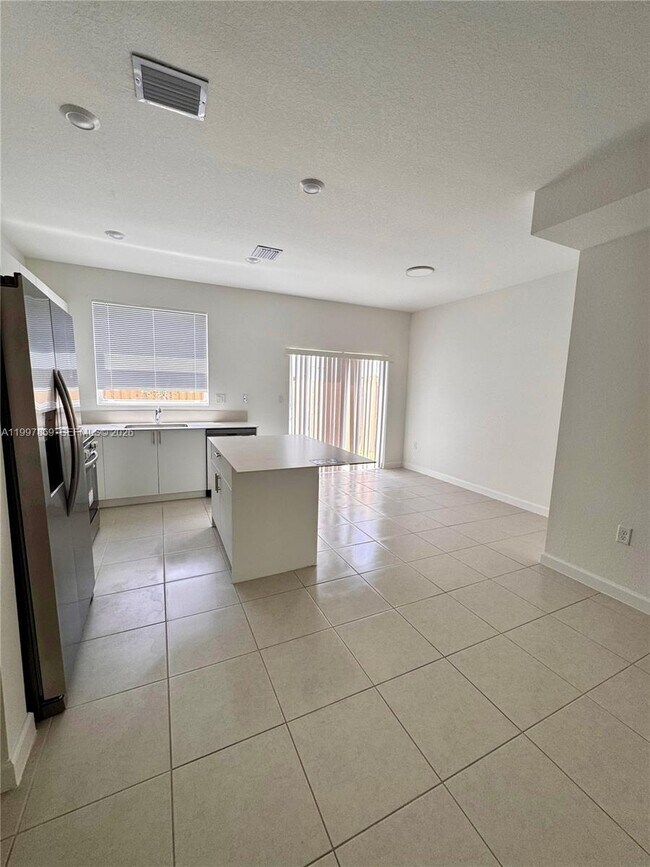 Building Photo - 15538 SW 276th Terrace