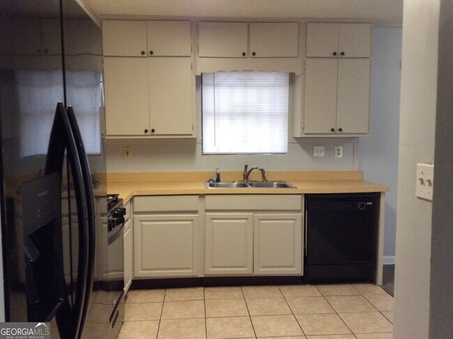 Building Photo - 3667 Chimney Ridge Ct