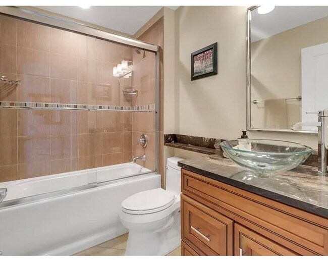 Building Photo - Fully Furnished Seasonal 3-Bed Condo Rental in Windstar