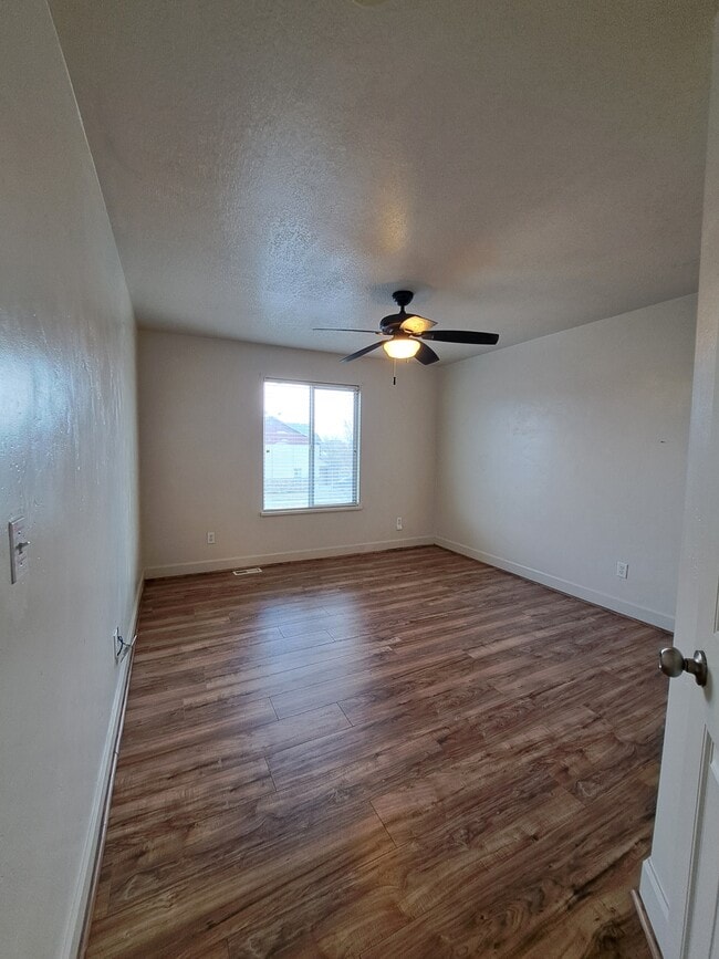 Building Photo - 1238 Baycrest Dr