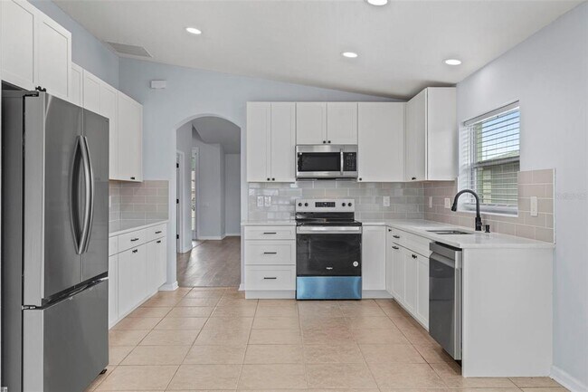 Building Photo - 5941 106th Terrace E