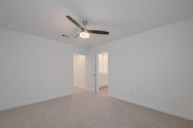 Building Photo - 3017 La Rambla Dr