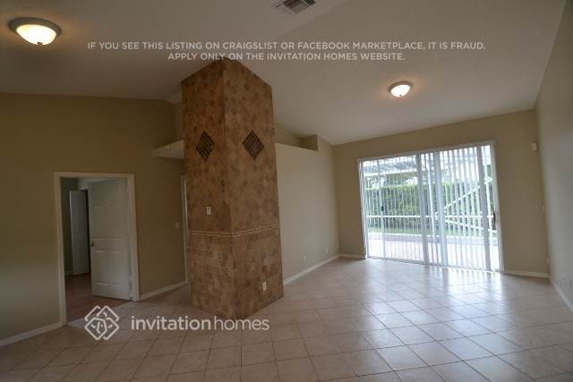 Building Photo - 1702 Pierside Cir