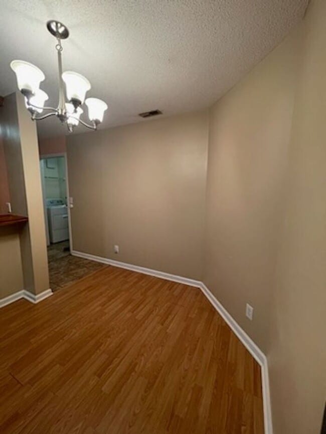 Building Photo - Cape Cottages Condos, Beachy 3 bedroom, 2 ...