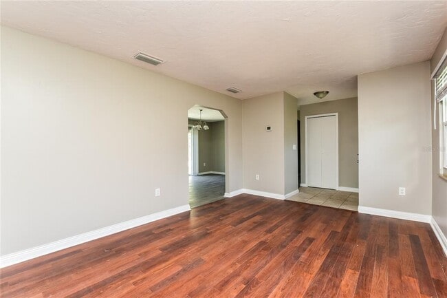 Building Photo - 507 67th Ave Dr W