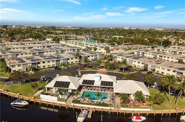 Building Photo - 120 Cypress Club Dr