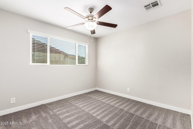 Building Photo - 331 E Continental Dr