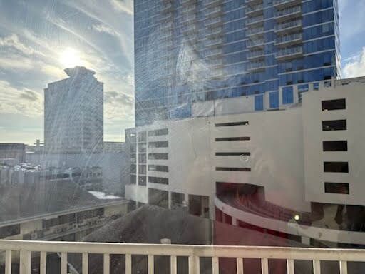 Building Photo - 750 Amana St