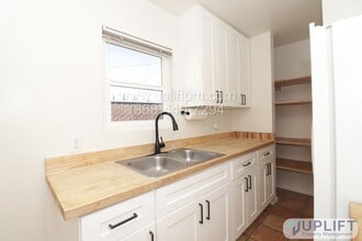 Building Photo - 721 D St