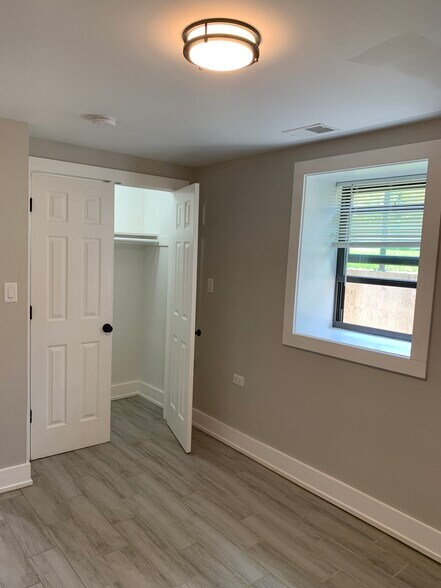 Bedroom closet - 2742 W Polk St