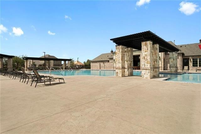 Building Photo - 3703 Applewood Rd