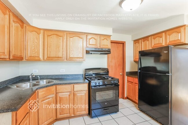 Building Photo - 10024 Mulberry Ave