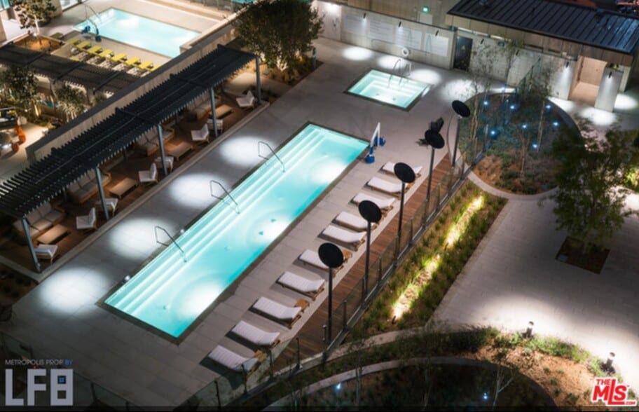 Building Photo - 889 Francisco St