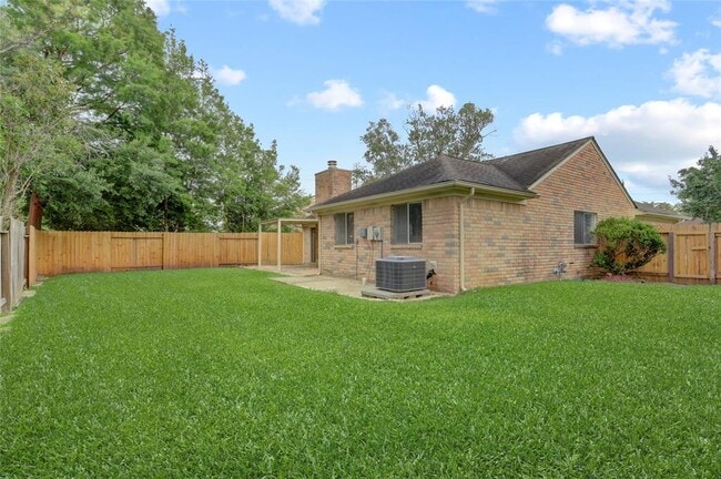 Building Photo - 3406 E Heatherock Cir