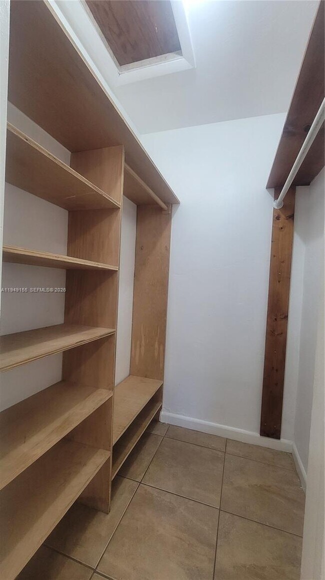 Building Photo - 567 NW 90th St