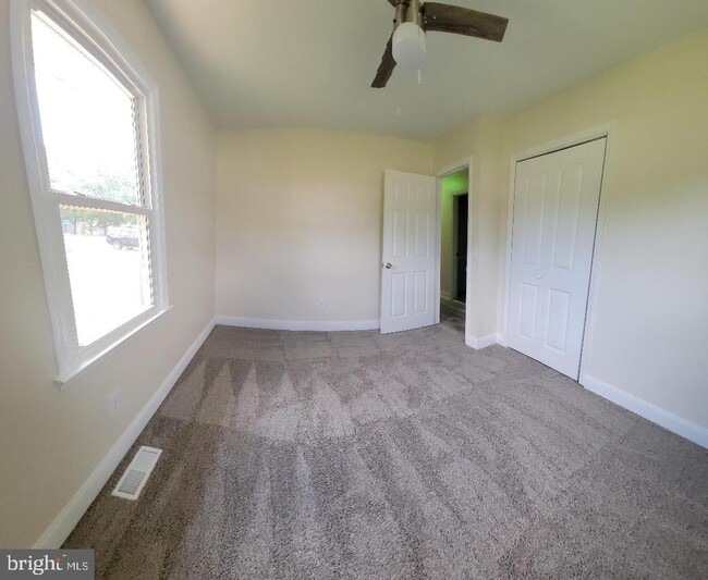 Building Photo - 601 Perry Dr