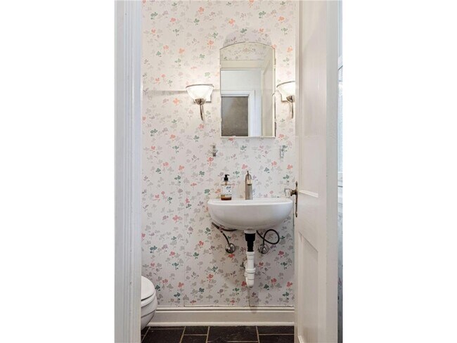 Building Photo - 1197 W Como Blvd