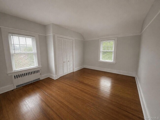 Building Photo - 432 Beach Ave