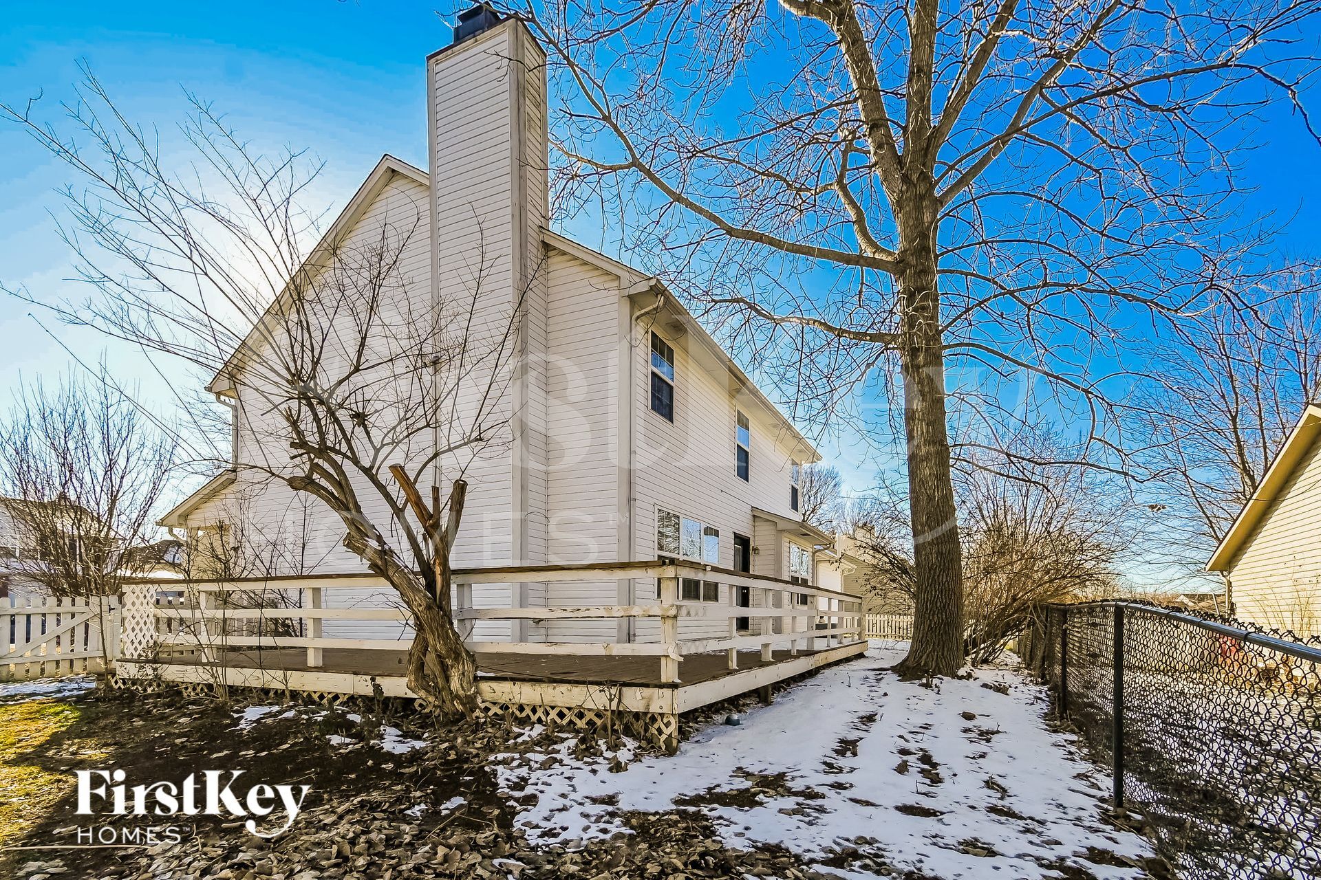 Building Photo - 4804 Oakton Way