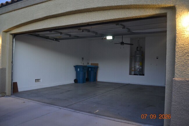 Building Photo - 2BED/2BA SOUTHWEST HOME - 1 STORY IN GATED COMMUNITY WITH POOL AREA AND SPA