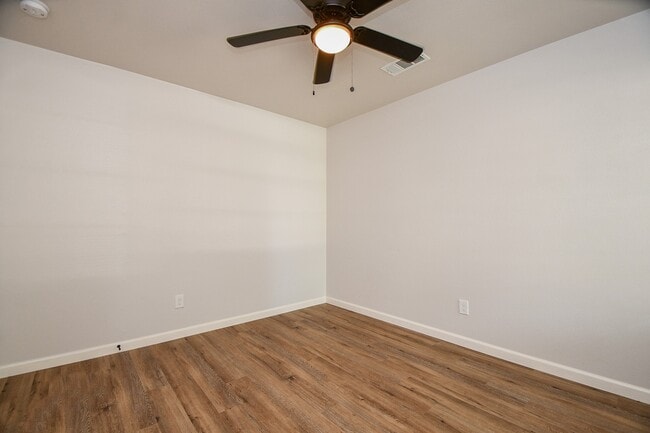 Building Photo - 5709 Arthington Ave