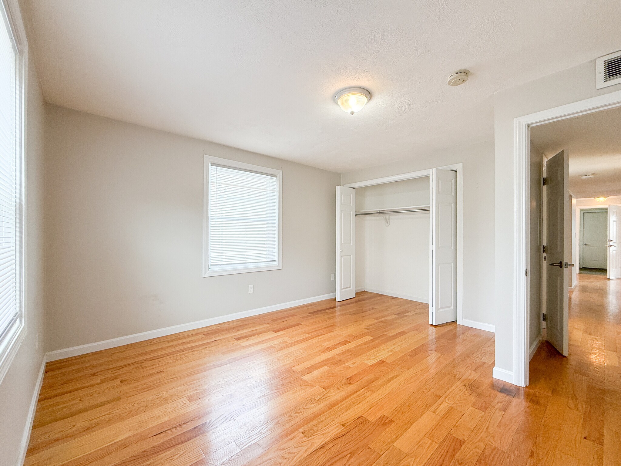 Building Photo - 34 Lonsdale St