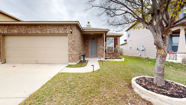 Primary Photo - Cozy Home in Yowell Ranch 2 pools, splash ...