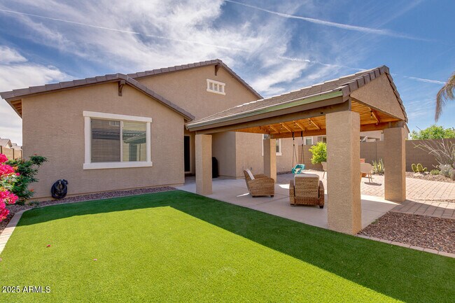 Building Photo - 21450 W Almeria Rd