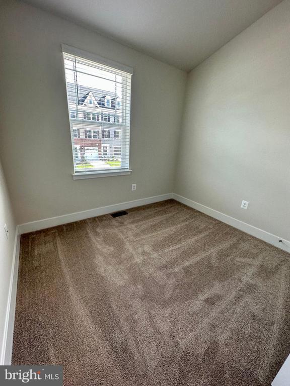 Building Photo - 2318 Woodlands Rd