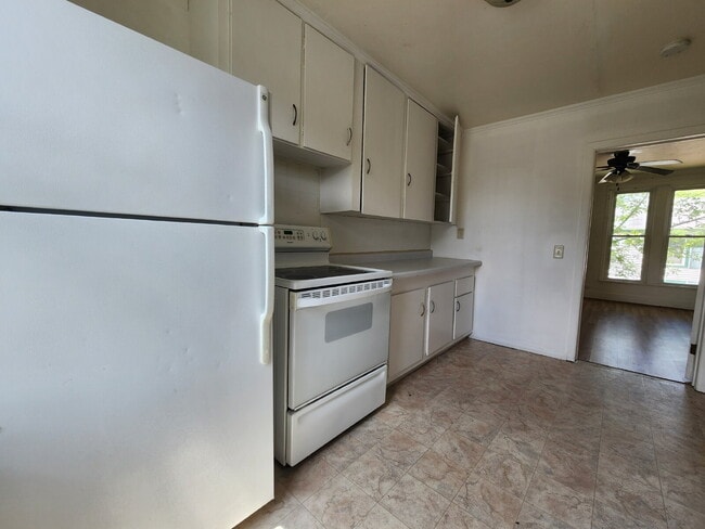 Building Photo - Nice 1 bedroom Apartment