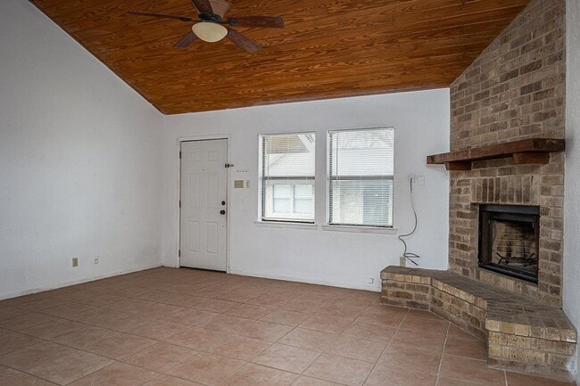 Building Photo - 109 Joe Rice Dr
