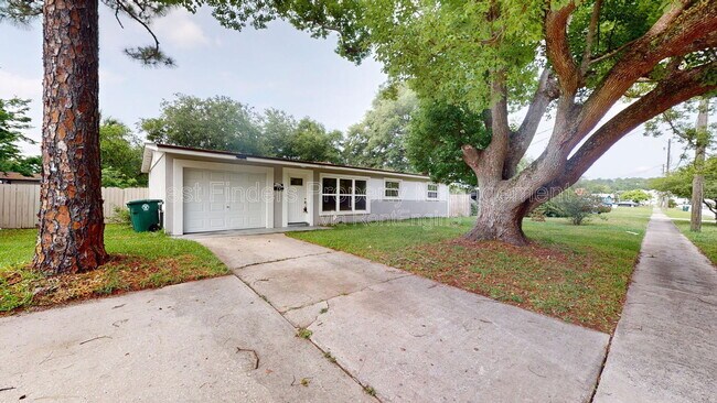 Building Photo - 11671 Shellfish Dr